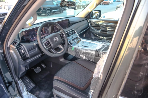 Nissan Petrol SE 3.5L Petrol 2025 Model Year Green Color Exterior 