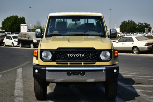 TOYOTA LAND CRUISER LC 79 SINGLE CAB DX 2025 MODEL YEAR 2.8L DIESEL AUTOMATIC BEIGE COLOR