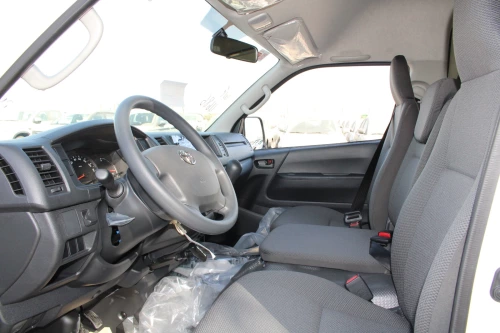 TOYOTA HIACE 2.7L PETROL 2024 MODEL YEAR 16 SEATER MINI BUS HIGH ROOF - ONLY NIGERIA