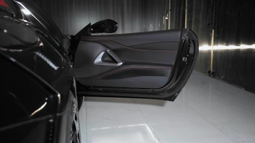 2023 Ferrari 812 GTS 8XX by Onyx Concept 