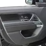  Range Rover Vogue SE Long Base 2025 Model Year 7 seater V8 Black Color - Thumbnail 13