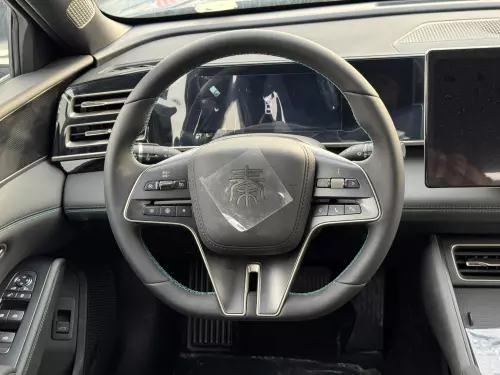 BYD QIN L 1.5L PHEV, 2025 Model Year, Metallic Grey Exterior
