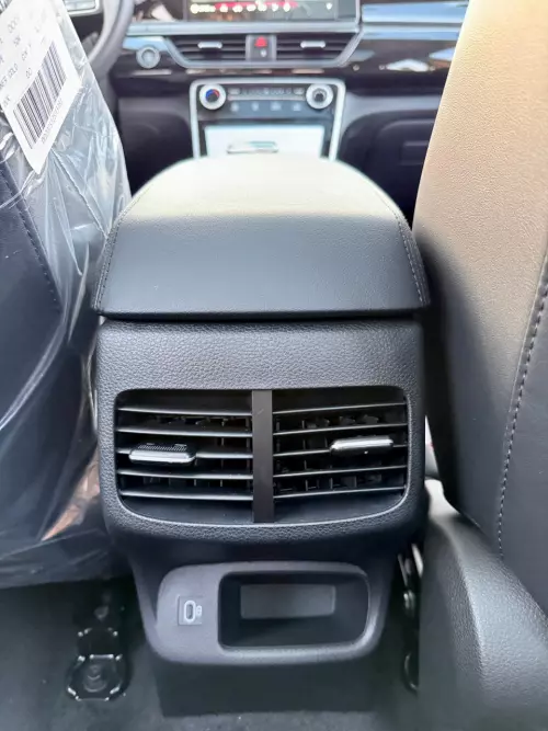KIA Seltos 1.5L 2025 Model Year Petrol White Color Exterior 