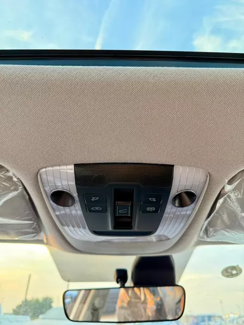 KIA Seltos 1.5L 2025 Model Year Petrol White Color Exterior 