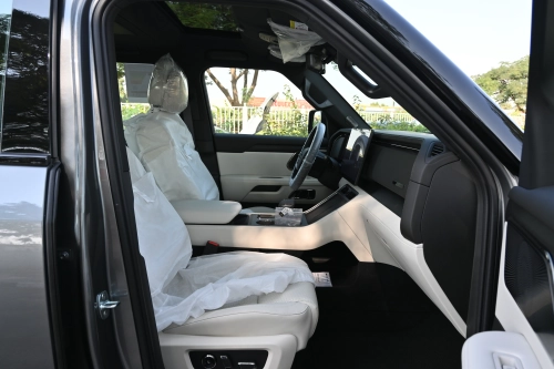 2026 ROX 01 7St 1.5L Hybrid 4WD - Grey - Carsooq