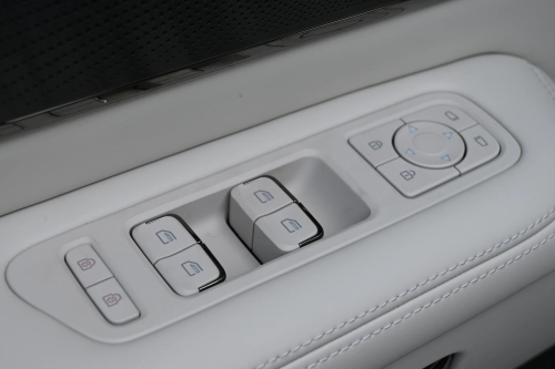 2026 ROX 01 7St 1.5L Hybrid 4WD - Grey - Carsooq