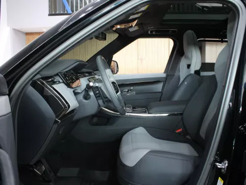 Range Rover Sport SV 4.4L V8 2025 - Black - Warranty - Carsooq