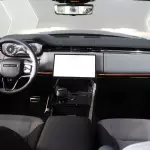 Range Rover Sport SV 4.4L V8 2025 - Black - Warranty - Carsooq - Thumbnail 16