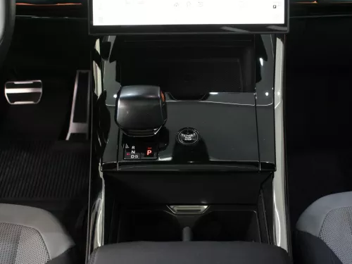 Range Rover Sport SV 4.4L V8 2025 - Black - Warranty - Carsooq