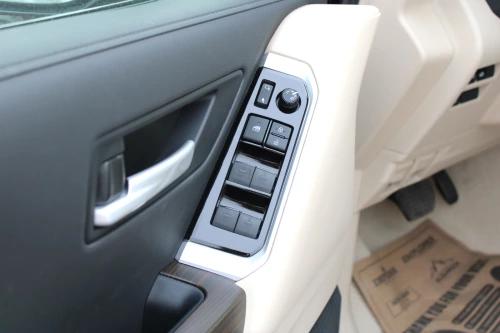 Toyota Land Cruiser 300 VX-S Petrol Twin Turbo 2025 - Black - Beige Interior - Carsooq