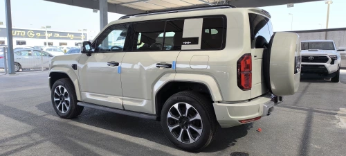 BYD Leopard 5 1.5L Petrol Hybrid 2025 - White - Carsooq