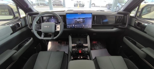BYD Leopard 5 1.5L Petrol Hybrid 2025 - White - Carsooq