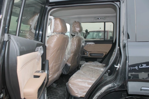 Jetour T2 Luxury 2.0L Petrol 2025 - Black / Beige - Carsooq