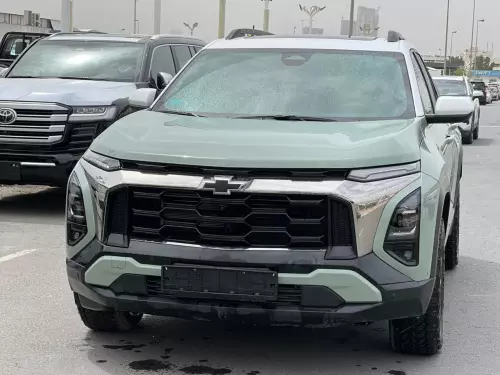 Chevrolet Equinox Activ 1.5L 2025 Model Year Green Color Exterior