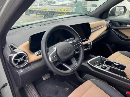 Chevrolet Equinox Activ 1.5L 2025 Model Year Green Color Exterior