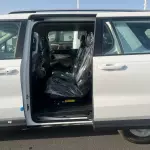Kia Carnival 3.5L Petrol 8-Seater 2025 - White  - Thumbnail 17