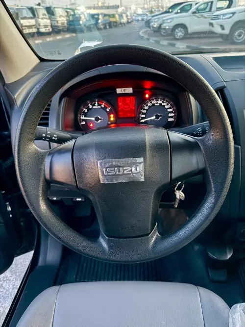 Isuzu DMax 2.5L Single Cabin MT 