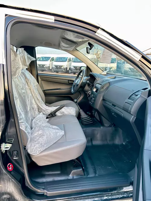 Isuzu DMax 2.5L Single Cabin MT 