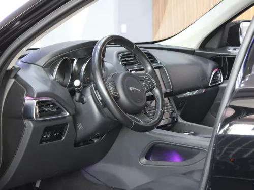 2019 Jaguar F-Pace 25T Petrol V4 - Black 