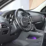 2019 Jaguar F-Pace 25T Petrol V4 - Black  - Thumbnail 8