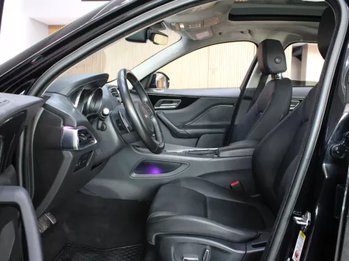 2019 Jaguar F-Pace 25T Petrol V4 - Black 