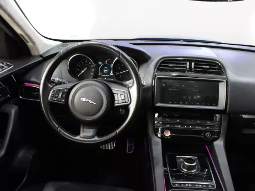 2019 Jaguar F-Pace 25T Petrol V4 - Black 
