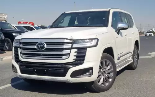Toyota Land Cruiser VX 3.5L Hybrid 2025 - White / Black