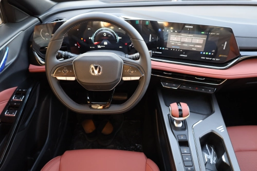 Changan X5 Plus 2025 Model Year 1.5L Turbo Pioneer - White