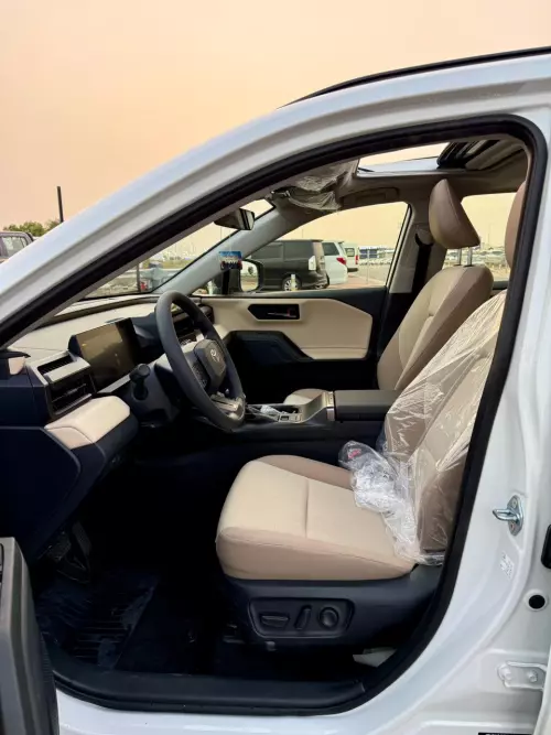 Toyota RAV4 Limited 2.5L 4x4 Automatic 2026 - White