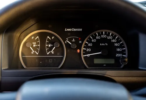 تويوتا لاندكروزر 79 غمارة واحدة 2.8L ديزل قير عادي جديدة 2026 