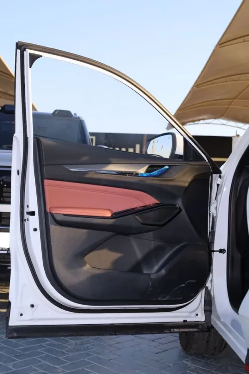 شانجان X5 بلس بايونير 1.5T أوتوماتيك جديدة 2025 - أبيض