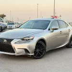 لكزس IS 300 بمحرك 3.5L V6 أوتوماتيك 2016 مستعملة - فضي - Thumbnail 2