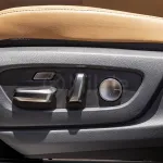 لكزس LX700h بمحرك Twin-Turbo هايبرد Elite 2026 - أخضر - Thumbnail 15