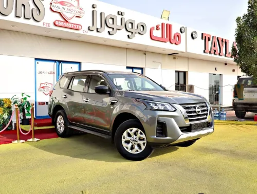 نيسان إكستيرا بمحرك 2.5L أوتوماتيك 2022 فضي - carsooq