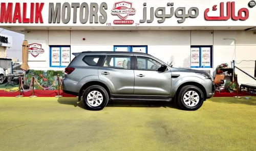 نيسان إكستيرا بمحرك 2.5L أوتوماتيك 2022 فضي - carsooq