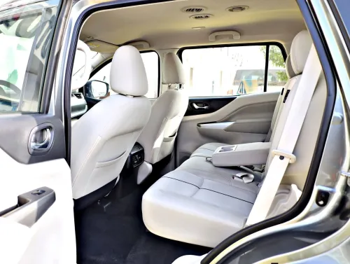 نيسان إكستيرا بمحرك 2.5L أوتوماتيك 2022 فضي - carsooq