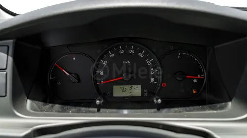 تويوتا هايس سقف عالي بمحرك 2.8L ديزل قير عادي 2025 - باص ركاب