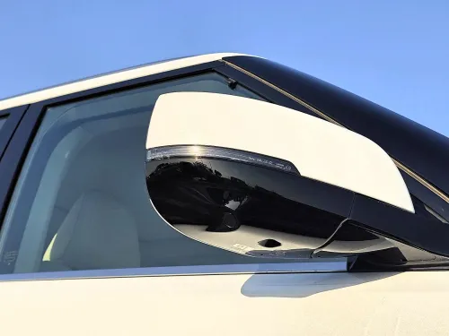 نيسان باترول SE بمحرك Twin-Turbo V6 موديل 2026 جديدة - أبيض