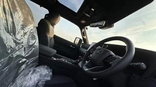 لكسز GX550 مقود يمين بمحرك 3.4L توين تيربو V6 موديل 2026 جديدة - أسود