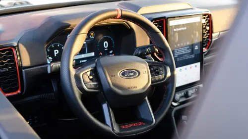 فورد رينجر رابتر بمحرك 3.0L توين تيربو V6 موديل 2026 جديدة - أسود