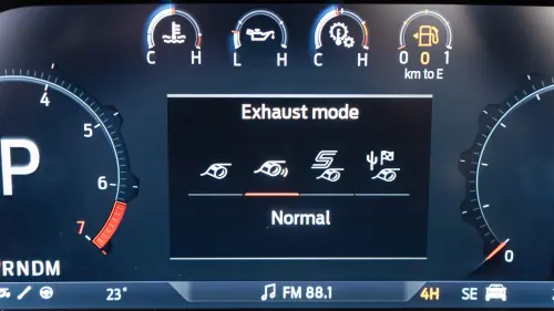 فورد رينجر رابتر بمحرك 3.0L توين تيربو V6 موديل 2026 جديدة - أسود