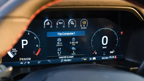 فورد رينجر رابتر بمحرك 3.0L توين تيربو V6 موديل 2026 جديدة - أسود