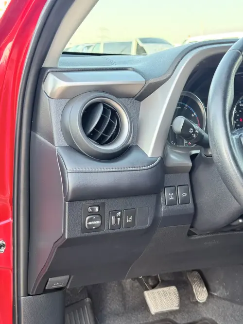 Toyota RAV4 Limited 2.5L Automatic 2017 - Red