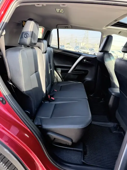 Toyota RAV4 Limited 2.5L Automatic 2017 - Red