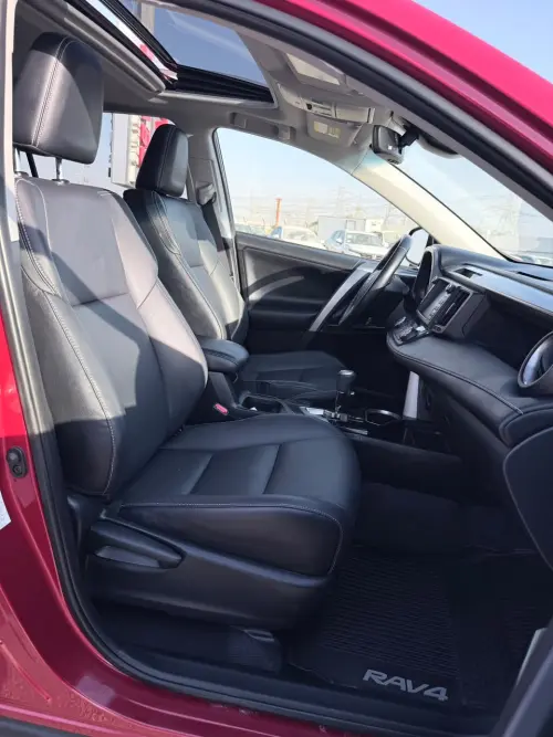 Toyota RAV4 Limited 2.5L Automatic 2017 - Red