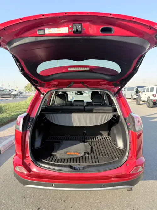 Toyota RAV4 Limited 2.5L Automatic 2017 - Red