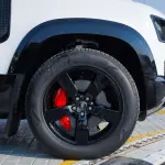 Land Rover Defender 110 P400 SE 2024 - White - Thumbnail 19
