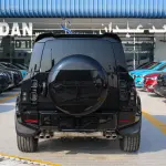 Land Rover Defender 110 P400 SE 2024 - Black - Thumbnail 4