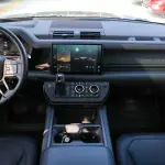 Land Rover Defender 110 P400 SE 2024 - Black - Thumbnail 13