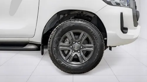 TOYOTA HILUX DC MODEL YEAR 2026 WHITE COLOR